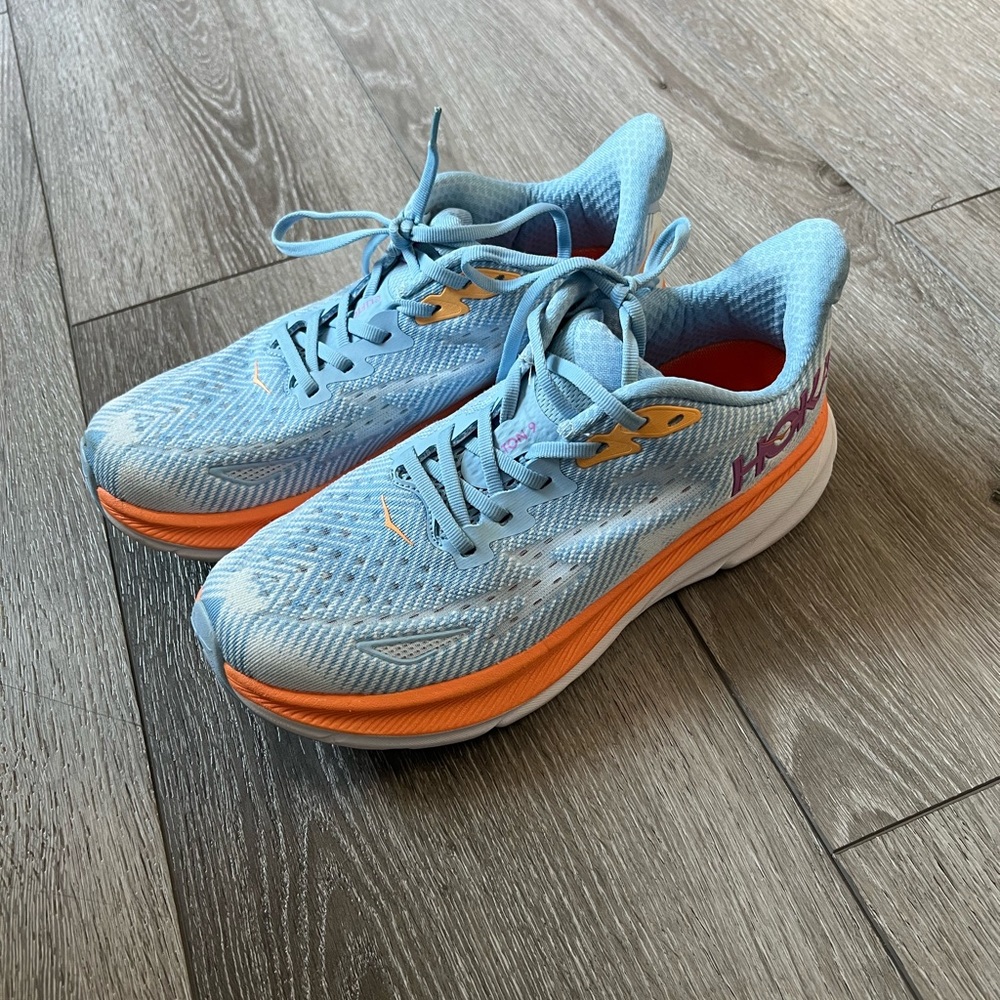 Hoka Athletic Shoes in Blue and Orange women Clifton 9 size 8.5